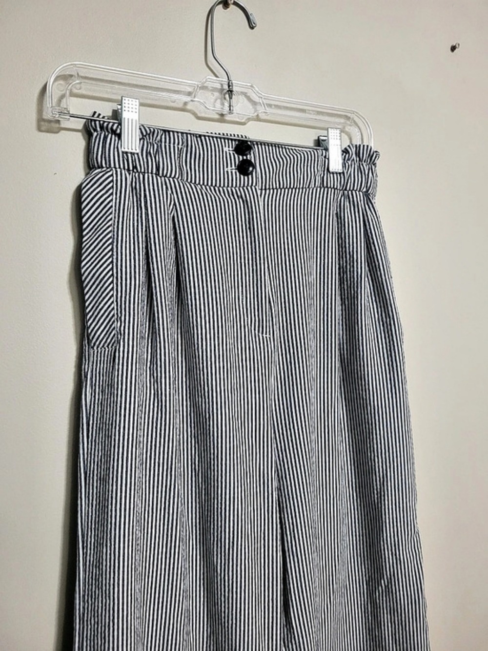 H&M Wide Leg Striped Pants in Blue & White Size 4 Like New Striped Office Casual